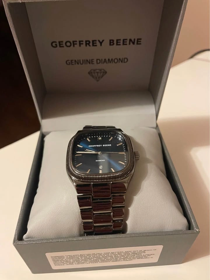 Geoffrey Beene Genuine Diamond Watch - photo 3