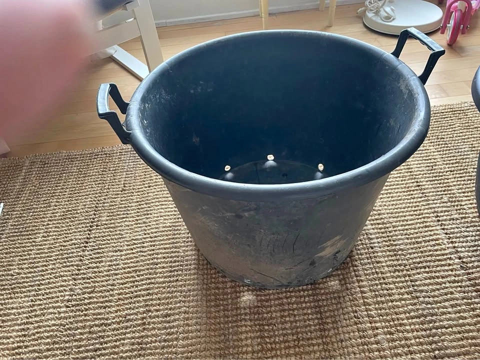 $5 each 19x15“ 2 Large black plastic tub with handles