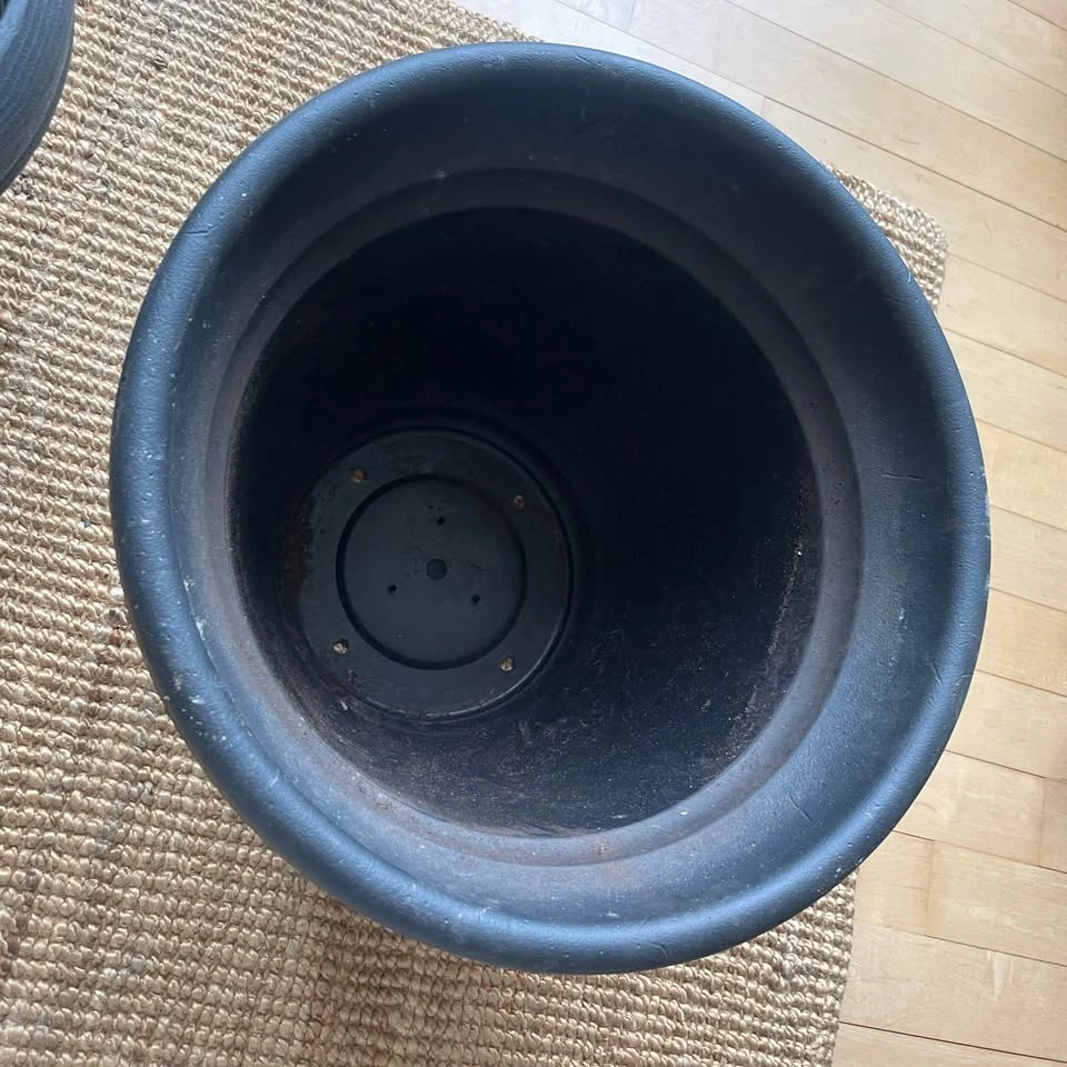 17x14" Large Black Plastic Planter Pot - photo 2