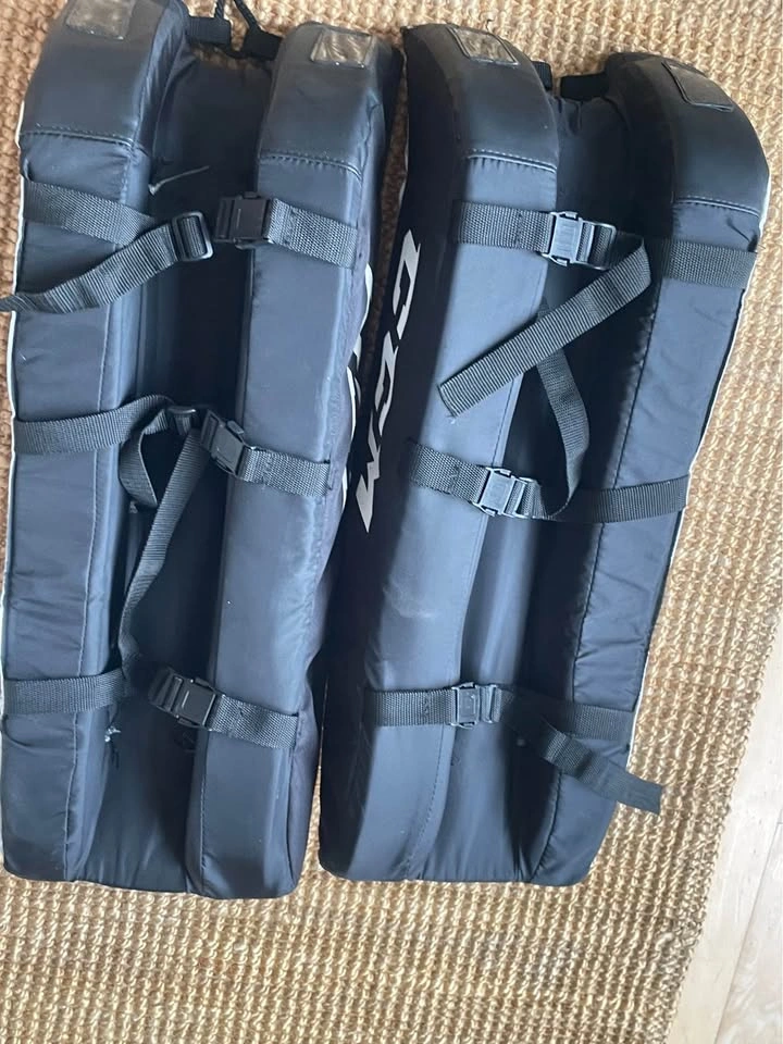 CCM Goalie Leg Pads 26" - photo 2