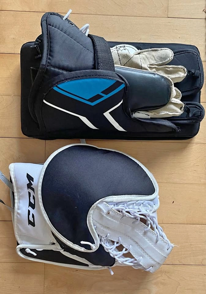 Bauer Street Hockey Goalie Blocker Jr Reg and CCM Catcher