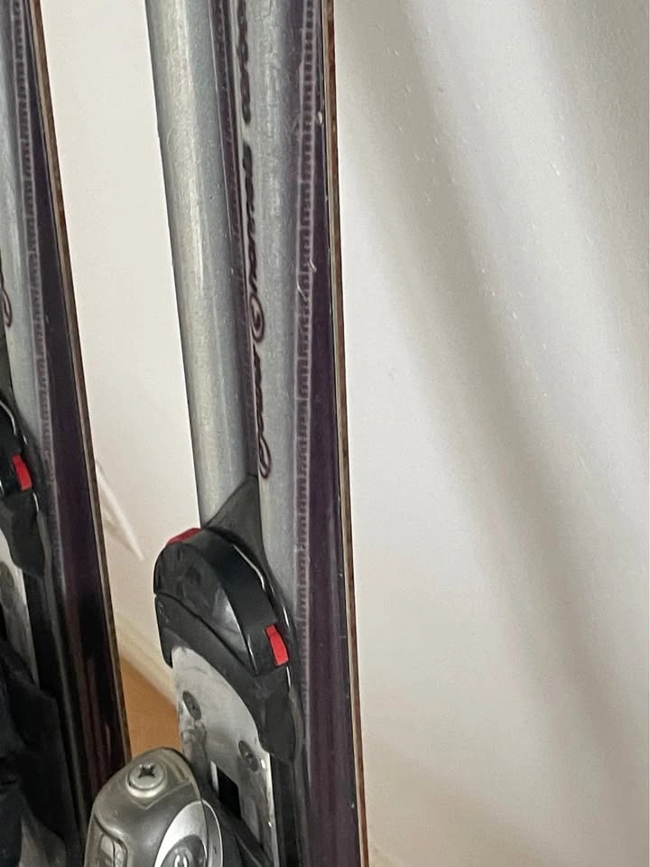 160 cm Atomic Carv Skis with Bindings - photo 3