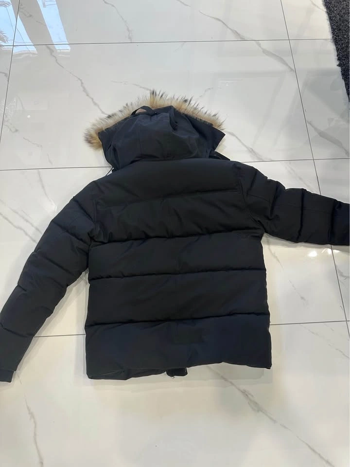 Brand new Canada Goose Jacket - photo 3
