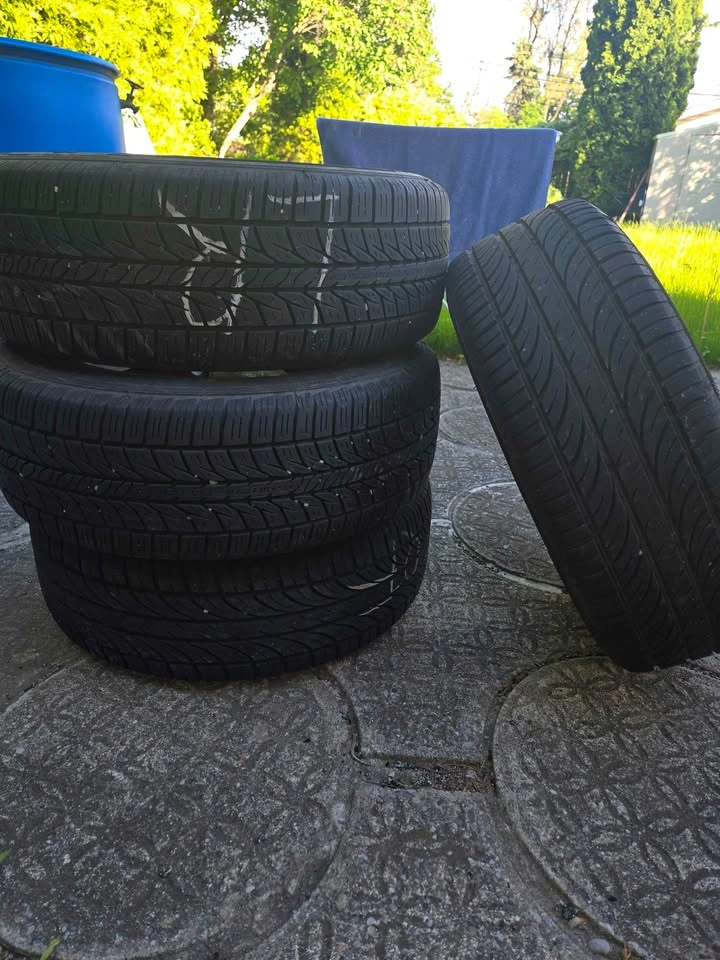 Hyundai Alloy Rims and 4 All Season Tires 205/55R16 - photo 2