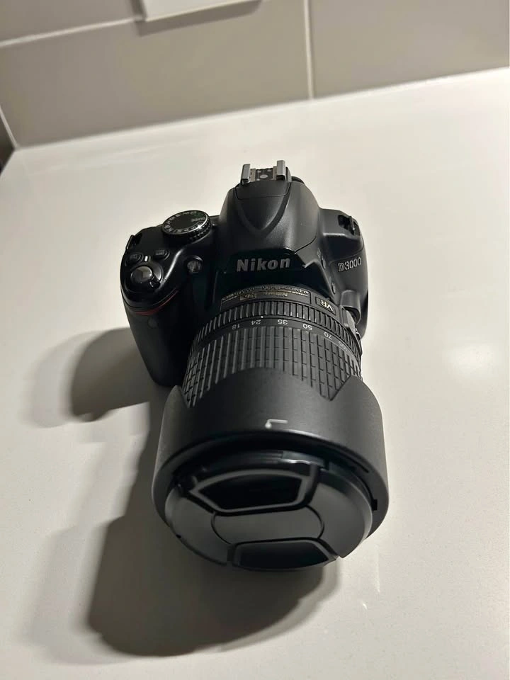 Nikon d300 with kit lens