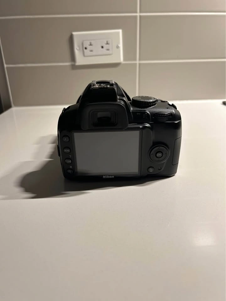 Nikon d300 with kit lens - photo 3