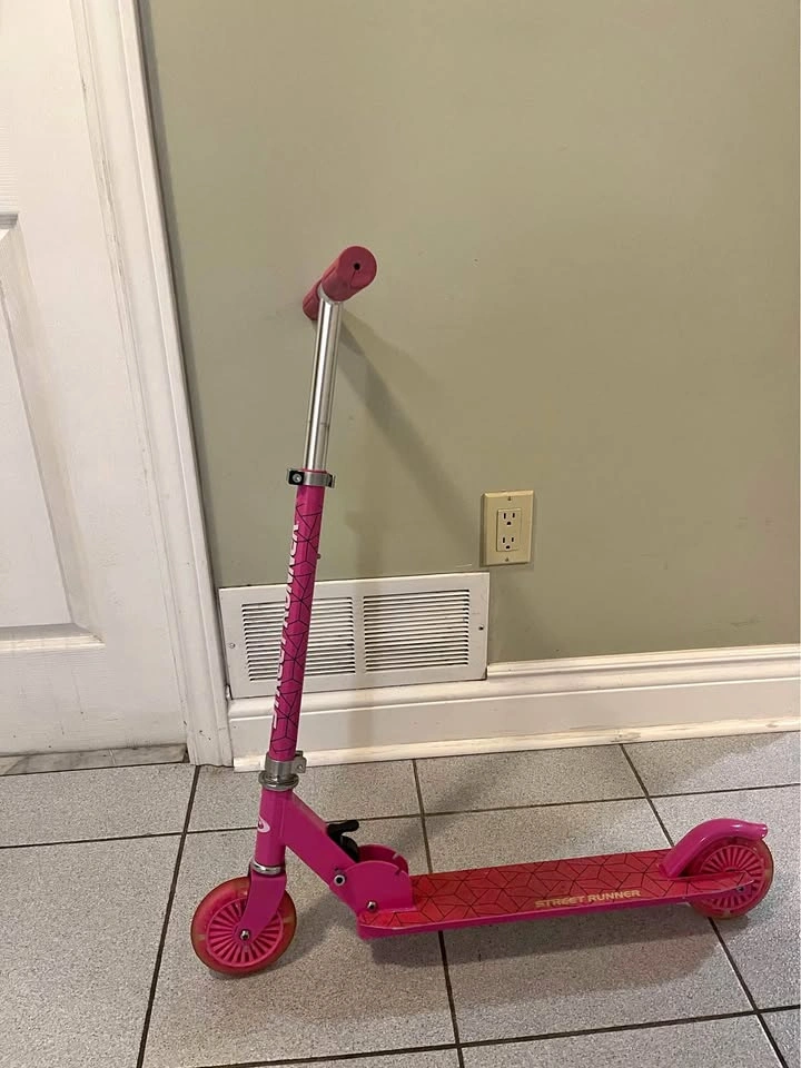 AERO A5 Pink Folding Scooter Light Up Wheels