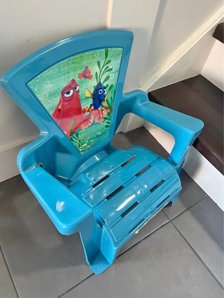 Disney Pixar Finding Dory Toddler Plastic Adirondack Chair