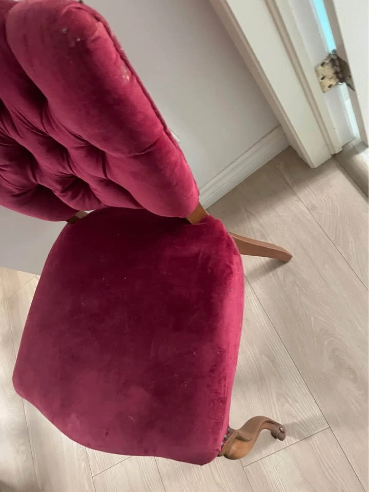 Vintage Tufted Red Velvet Accent Chair - photo 2