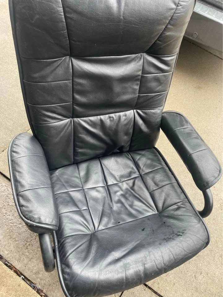 Black Leather Swivel Reclining Chair - photo 3