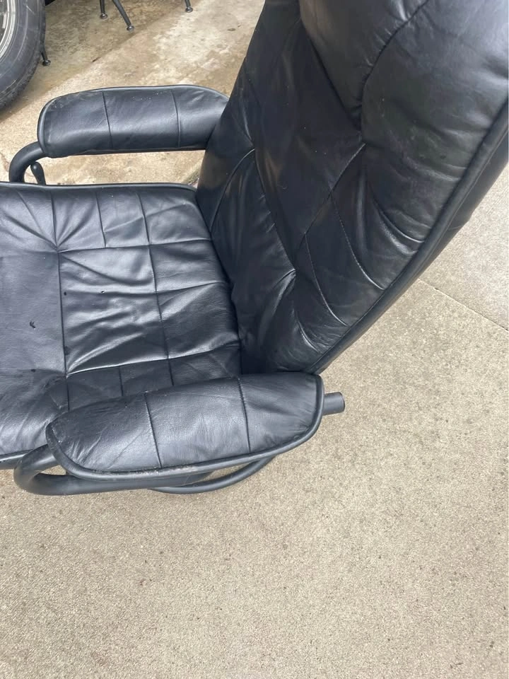 Black Leather Swivel Reclining Chair - photo 4