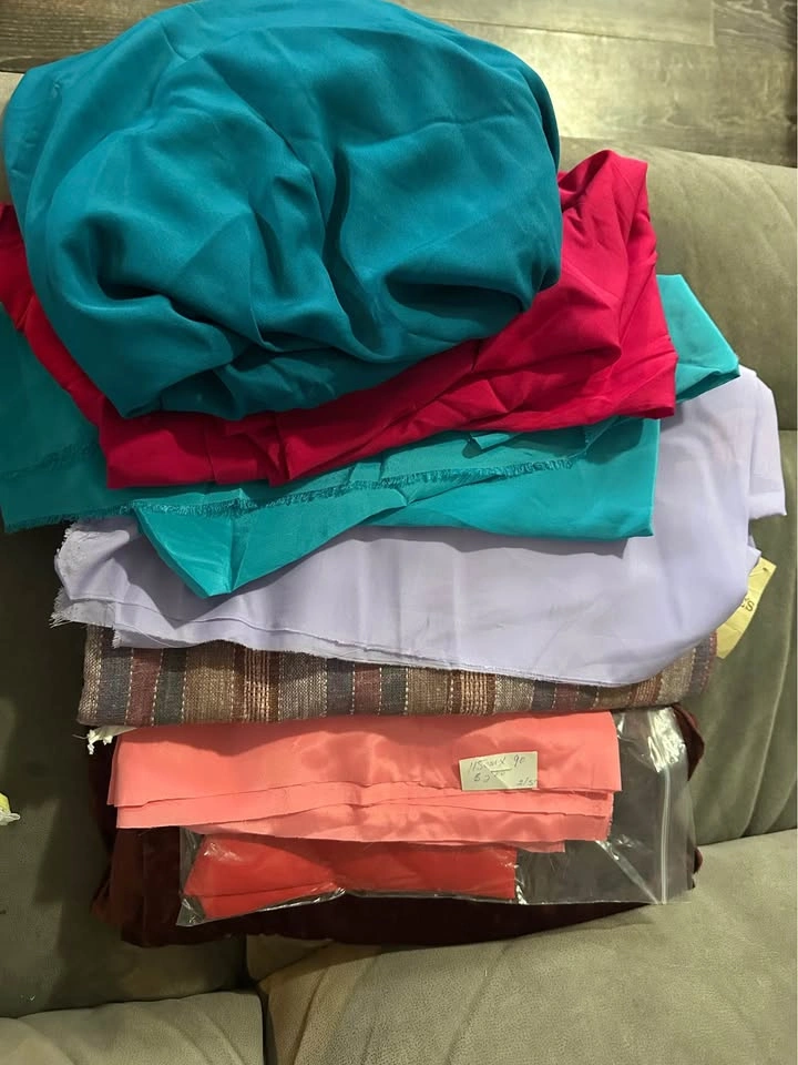Large lot of Fabric - photo 2