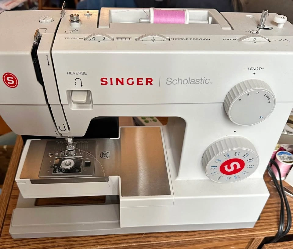 Singer Heavy Duty Sewing Machine