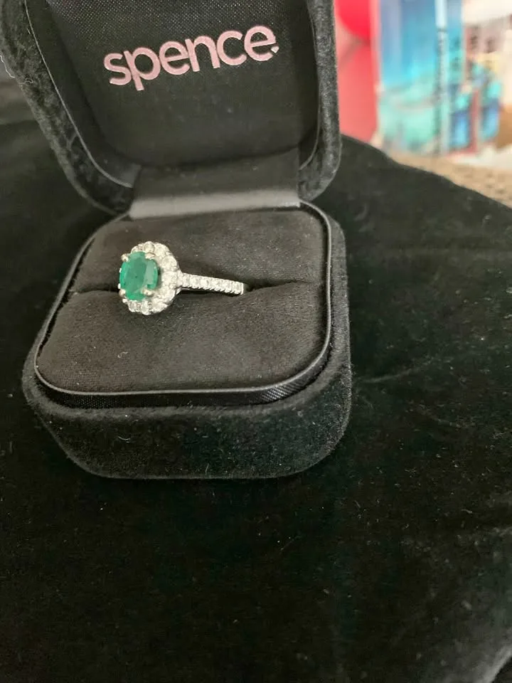 Diamond ring with emerald stone thumbnail