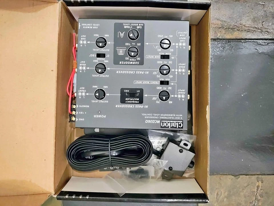 Clarion MCD360 Crossover