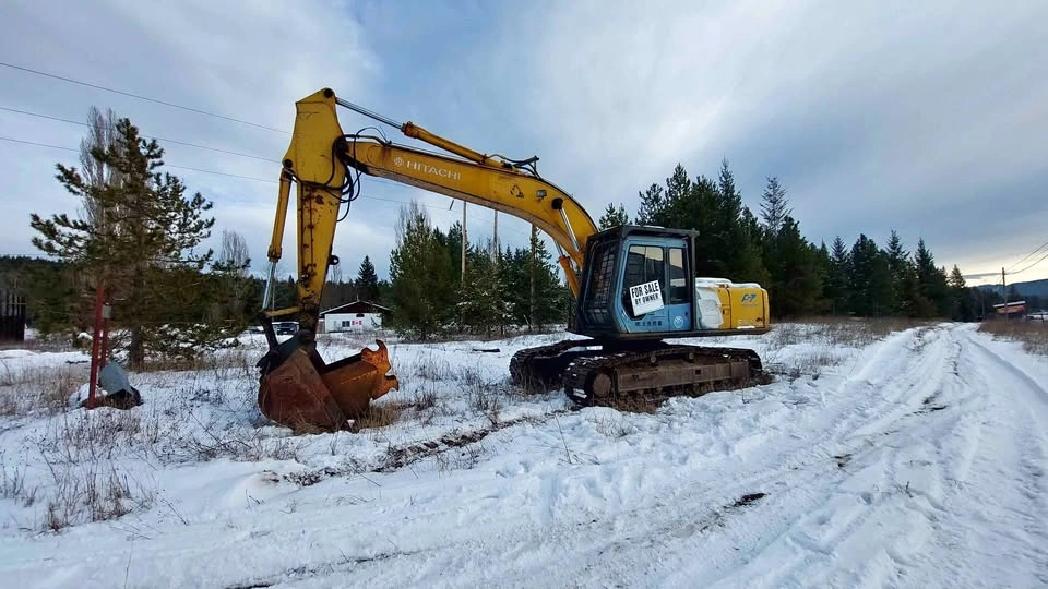 1994 Hitachi Excavator - Many New Parts