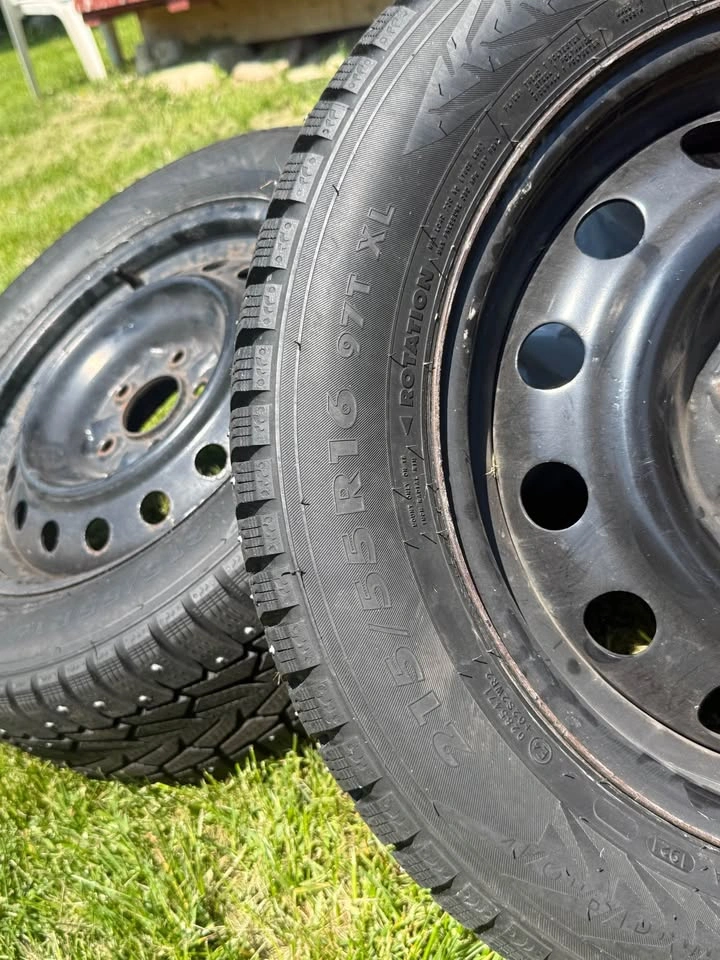 Nokian Norman7 Studded Winter Tires 215/55 R16 97T XL - photo 4