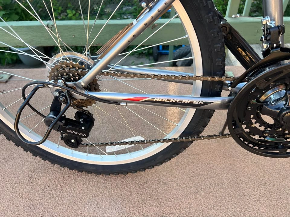 Huffy Rock Creek 24" 18-Speed Mountain Bike - New! - photo 3