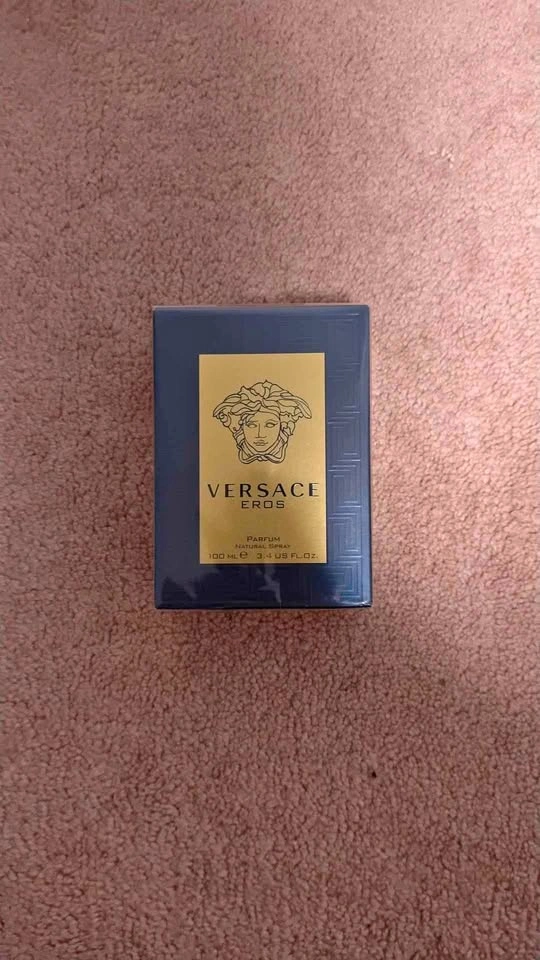 Mens cologne
