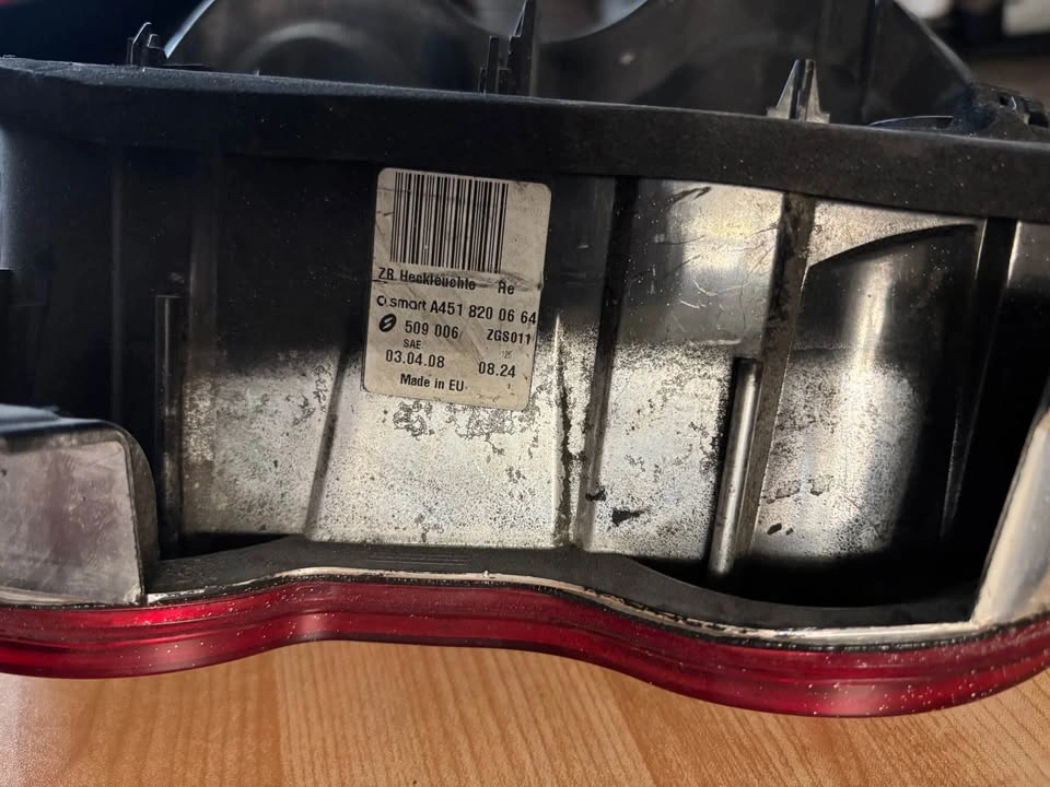 2008 Smart Fortwo Passenger Right Tail Light OEM - photo 4