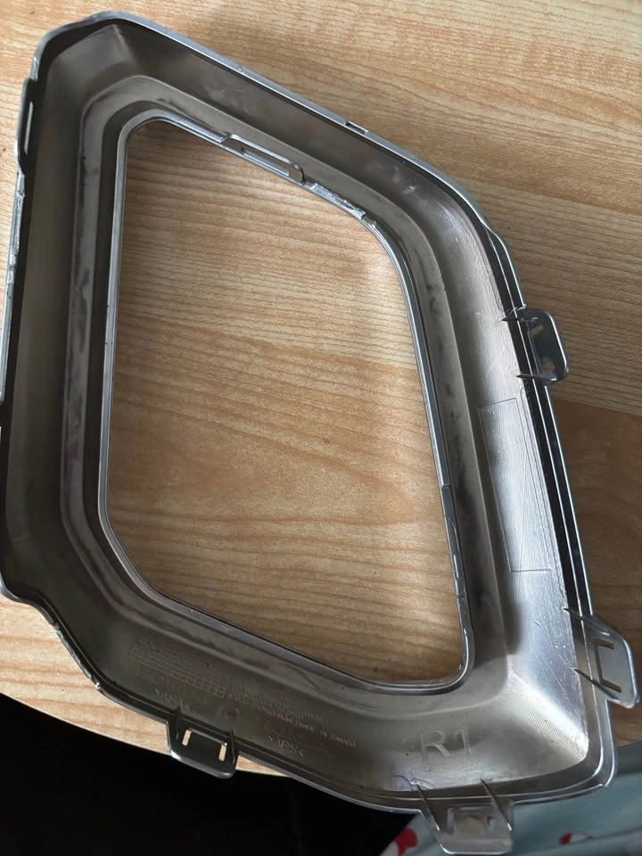 2023-2026 Honda CR-V Front Passenger Bumper Garnish Trim RH OEM - photo 4