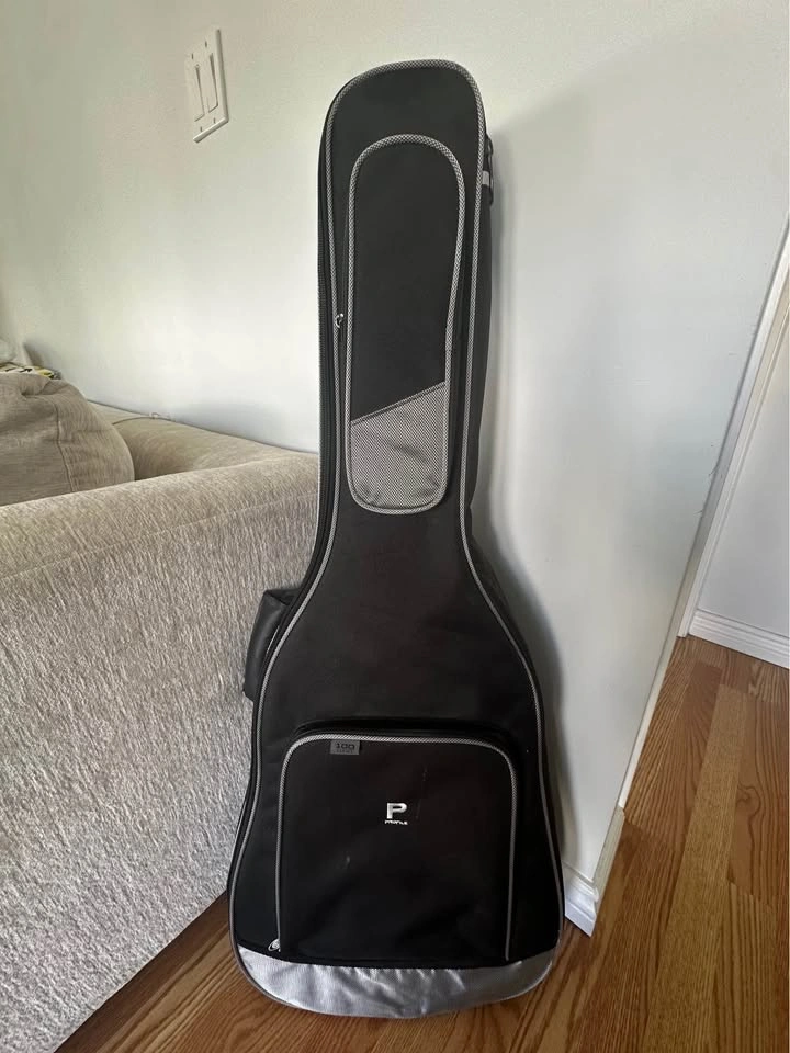 Yamaha Acoustic Guitar with Capo and Bag - photo 5