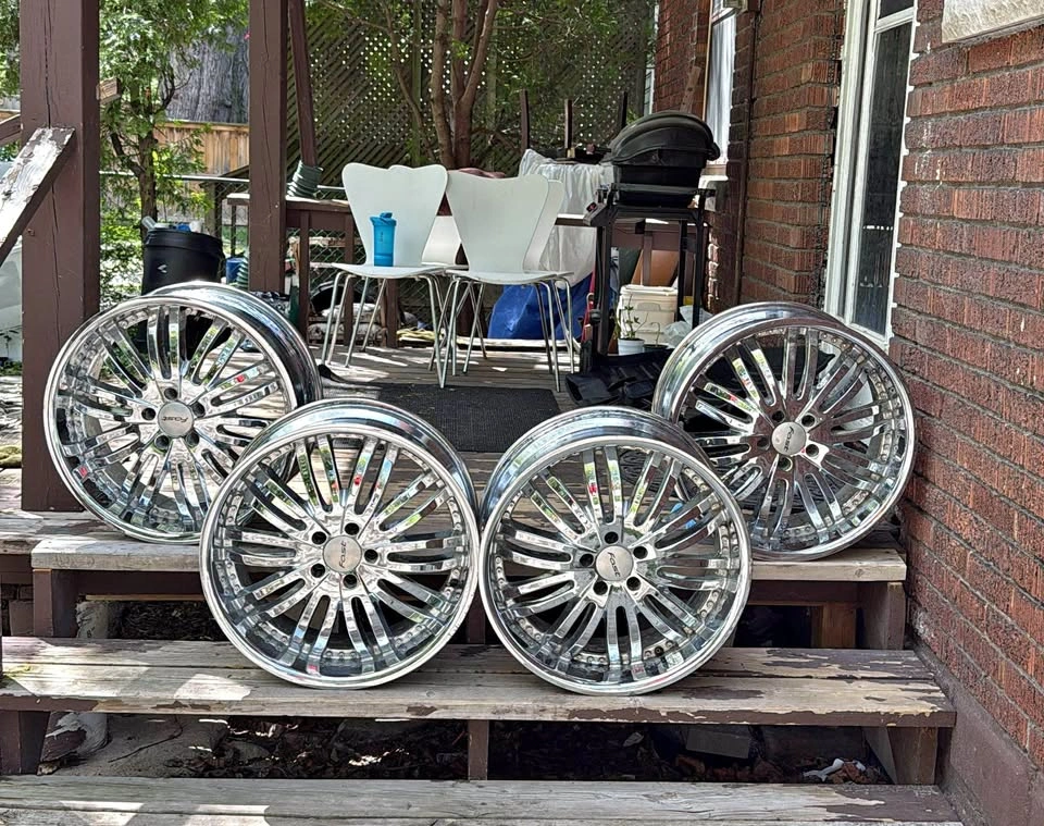 20" Fast Wheels Alloys – 5x114.3 Bolt Pattern