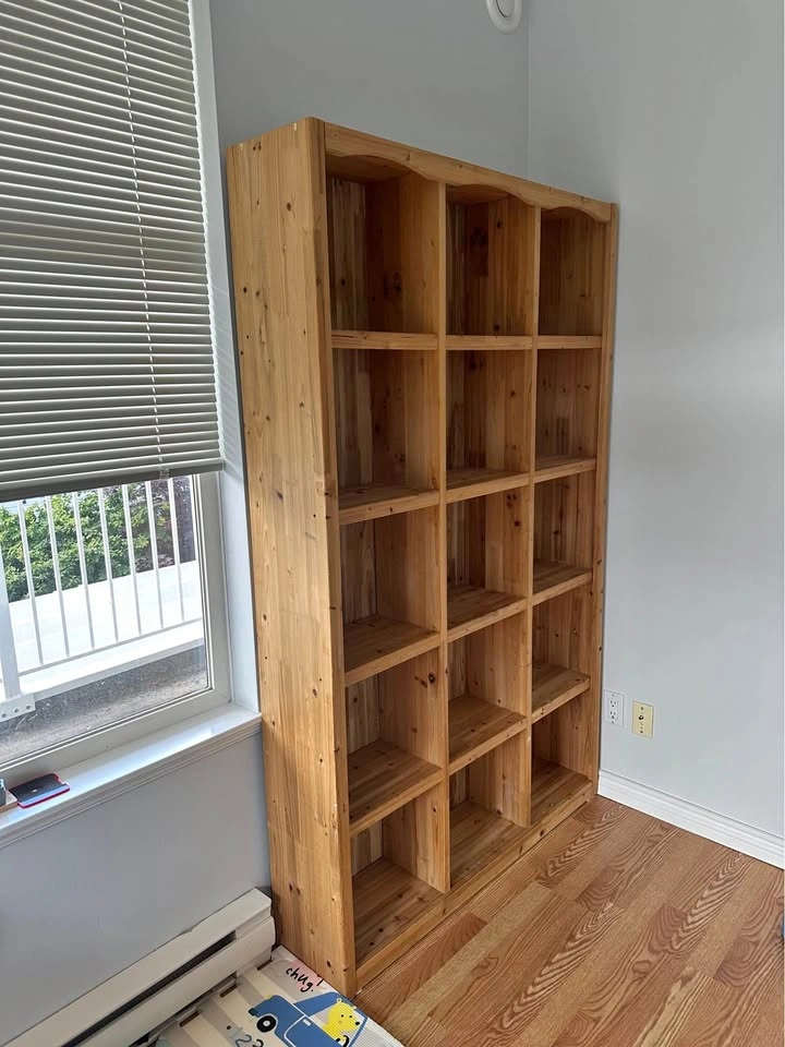 Bookshelf
