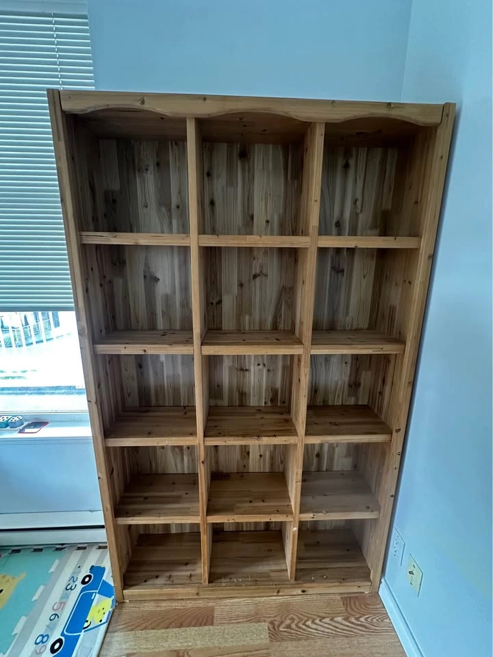Bookshelf - photo 2