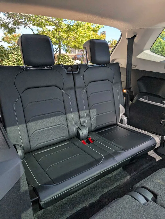 2018 Volkswagen Tiguan SEL Premium image indicator(10)