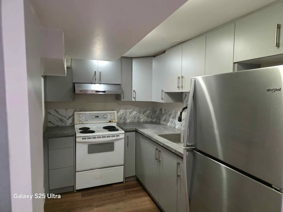 Private room for rent - photo 3