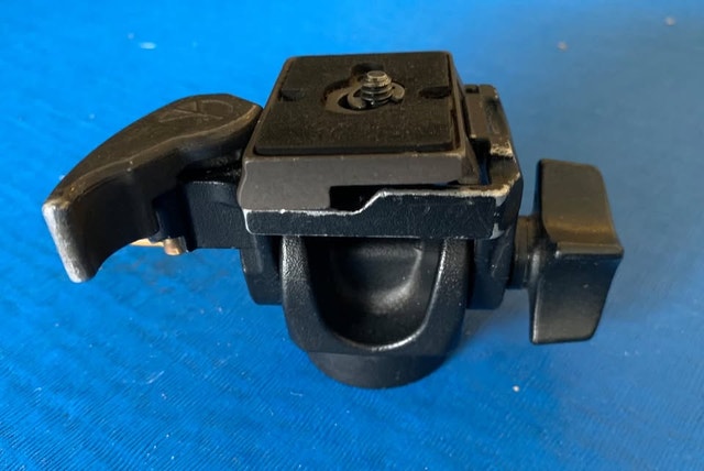 MANFROTTO 234RC CAMERA MOUNT HEAD - photo 2
