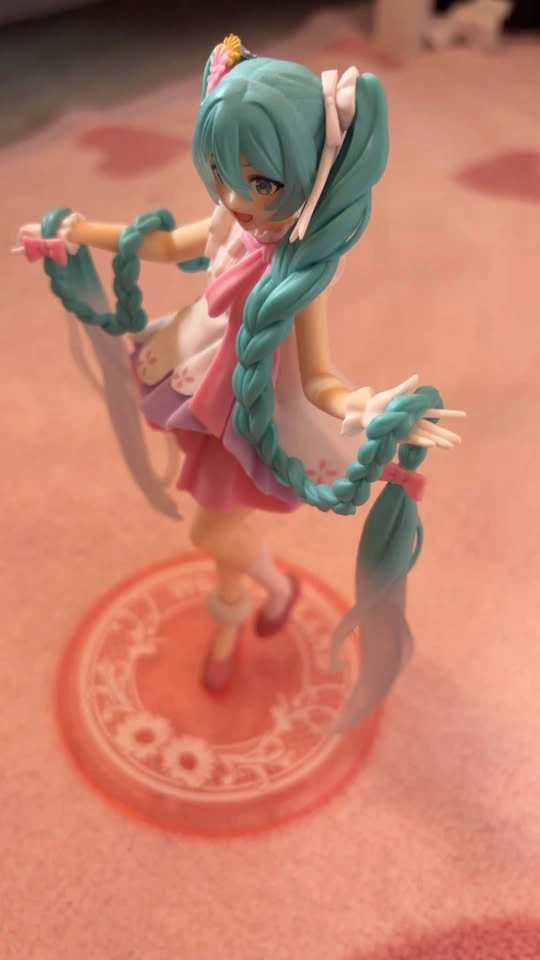 Anime Figure - Wonderland Miku - photo 2