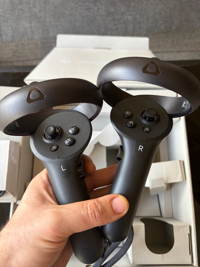 Vive XR Elite VR Headset - photo 5