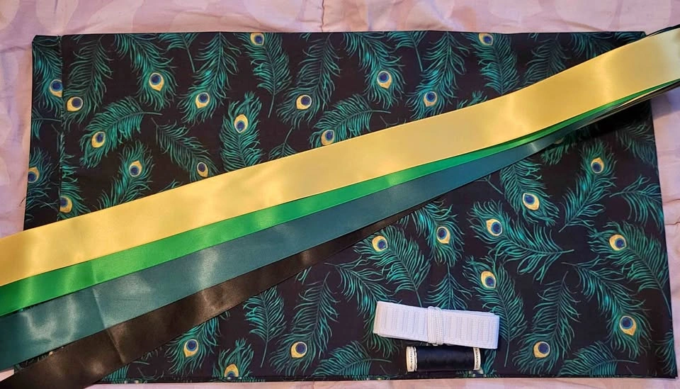 New Peacock Feather Adult Ribbon Skirt Kit