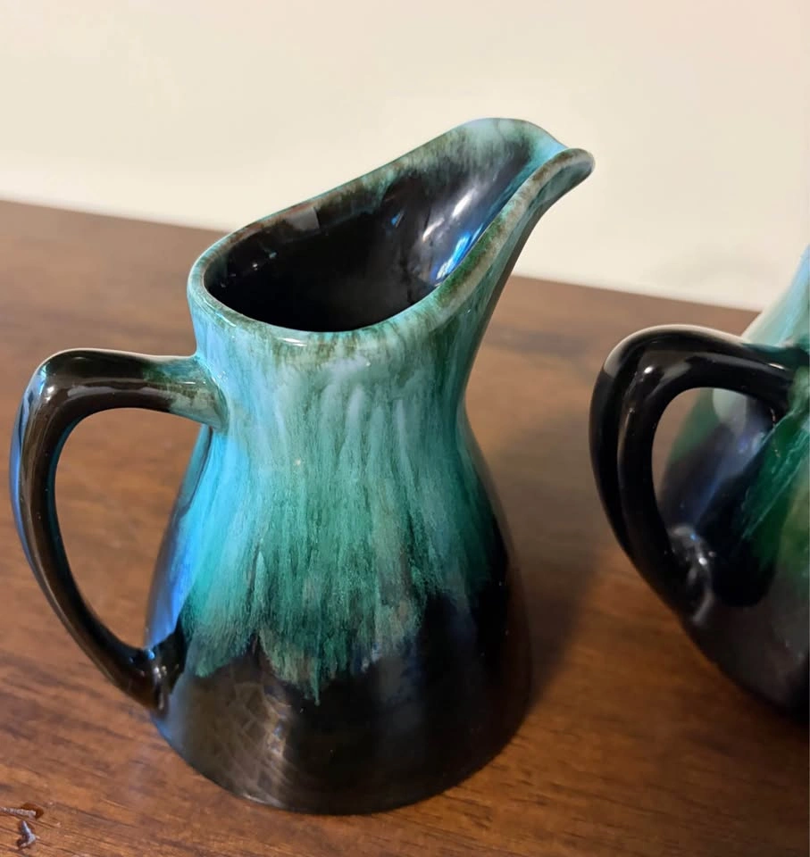 Vintage Blue Mountain Pottery Creamer & Teapot Set – Made in Ont - photo 4