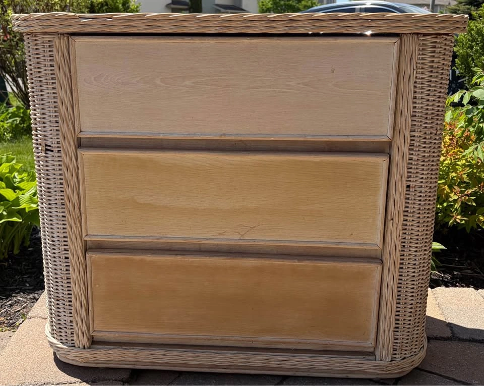 Vintage Three-toned Wicker & Wood 3-Drawer Console / Dresser - photo 2