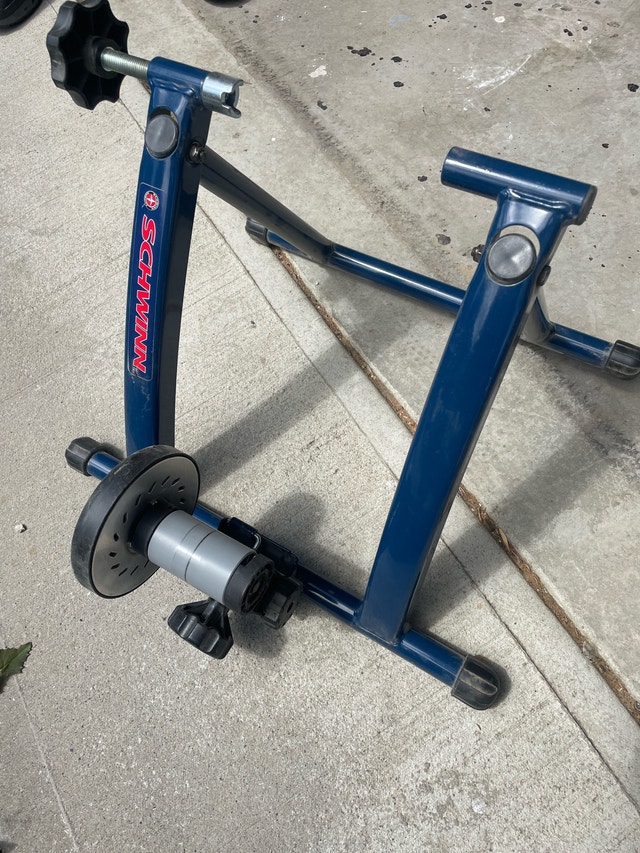 Schwinn Bike Trainer - photo 2