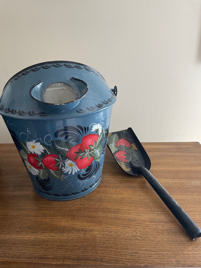 Fireplace Bucket & Ash Shovel