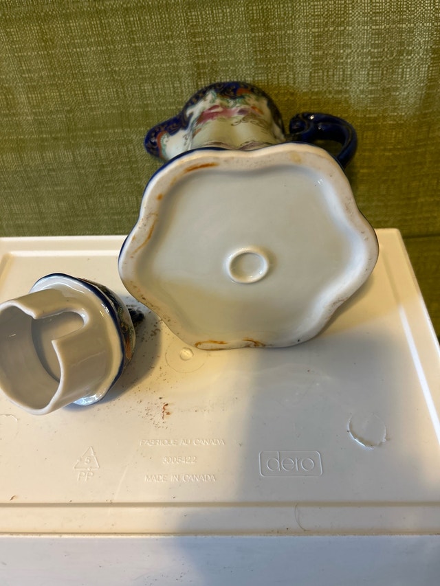 Porcelain Coffee Pot - photo 2