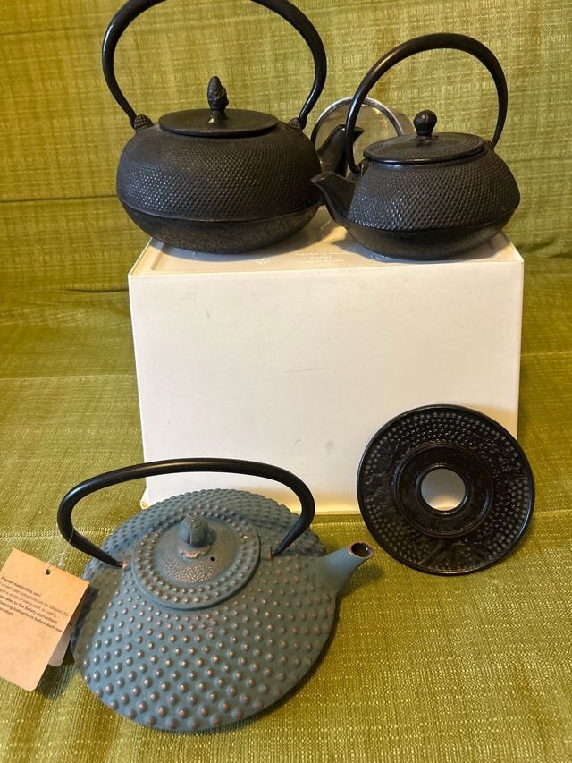 Cast Iron Teapot - two pots - photo 4