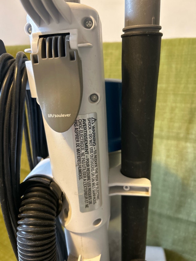 Bissell PowerForce Compact PET Vacuum - photo 3