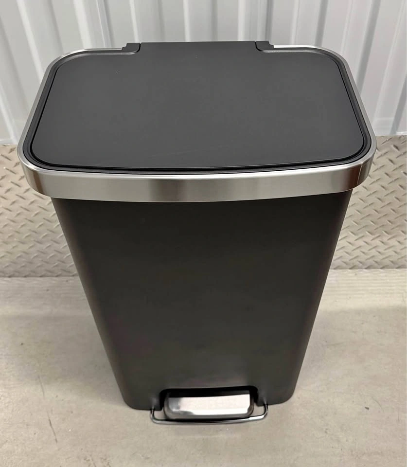 45L Black Plastic Trash Can