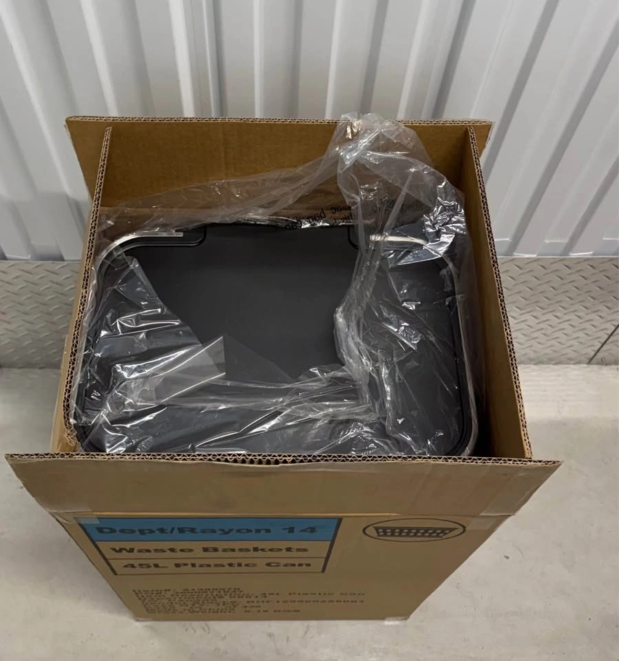 45L Black Plastic Trash Can - photo 5