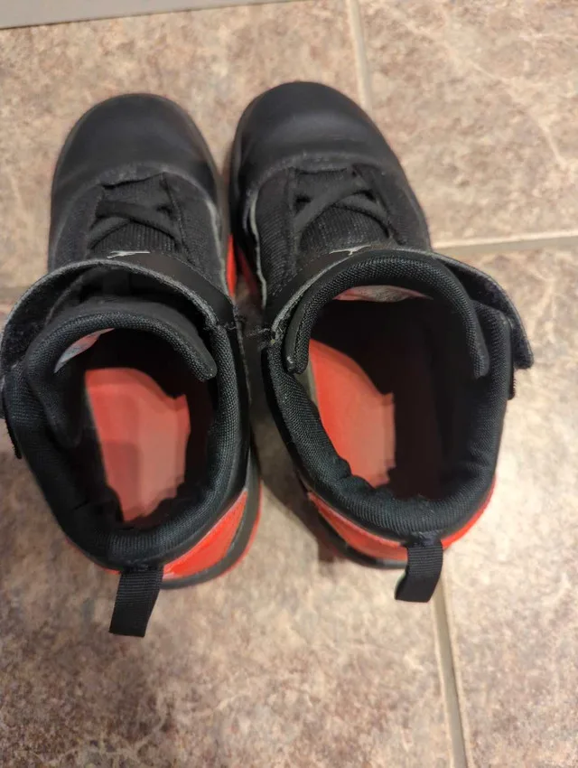 Jordan Sneakers image indicator(3)