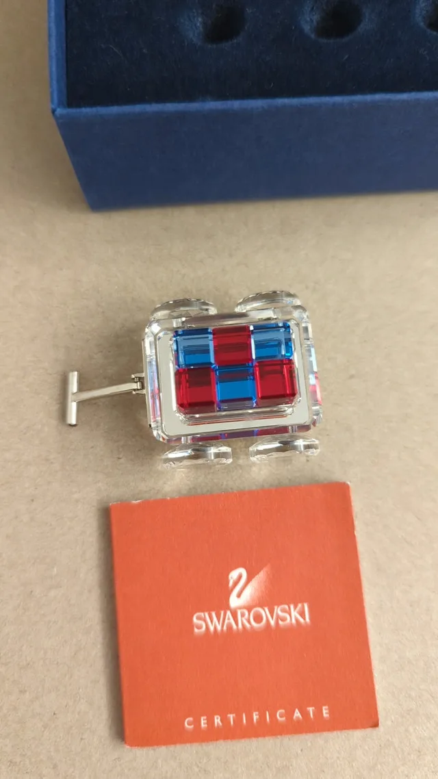 Swarovski Figure Wagon image indicator(2)