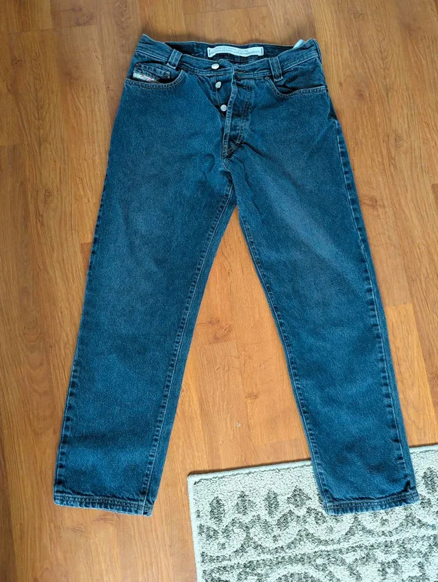 Diesel jeans thumbnail