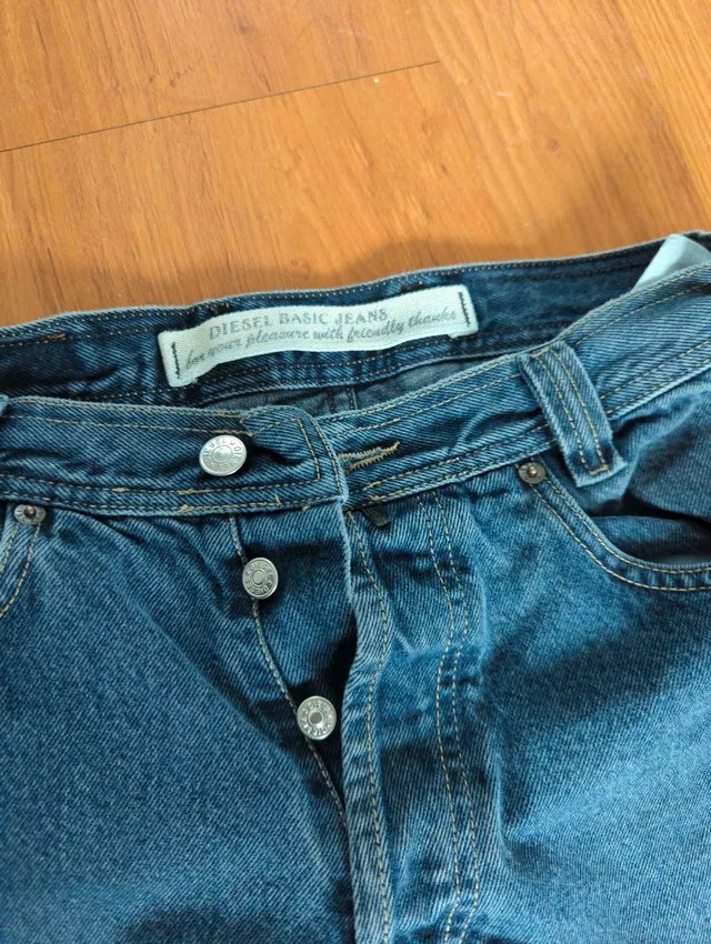 Diesel jeans image indicator(2)