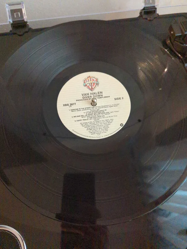 Vintage Van Halen Vinyl Records image indicator(6)