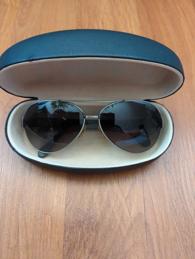 Fendi Sunglasses thumbnail